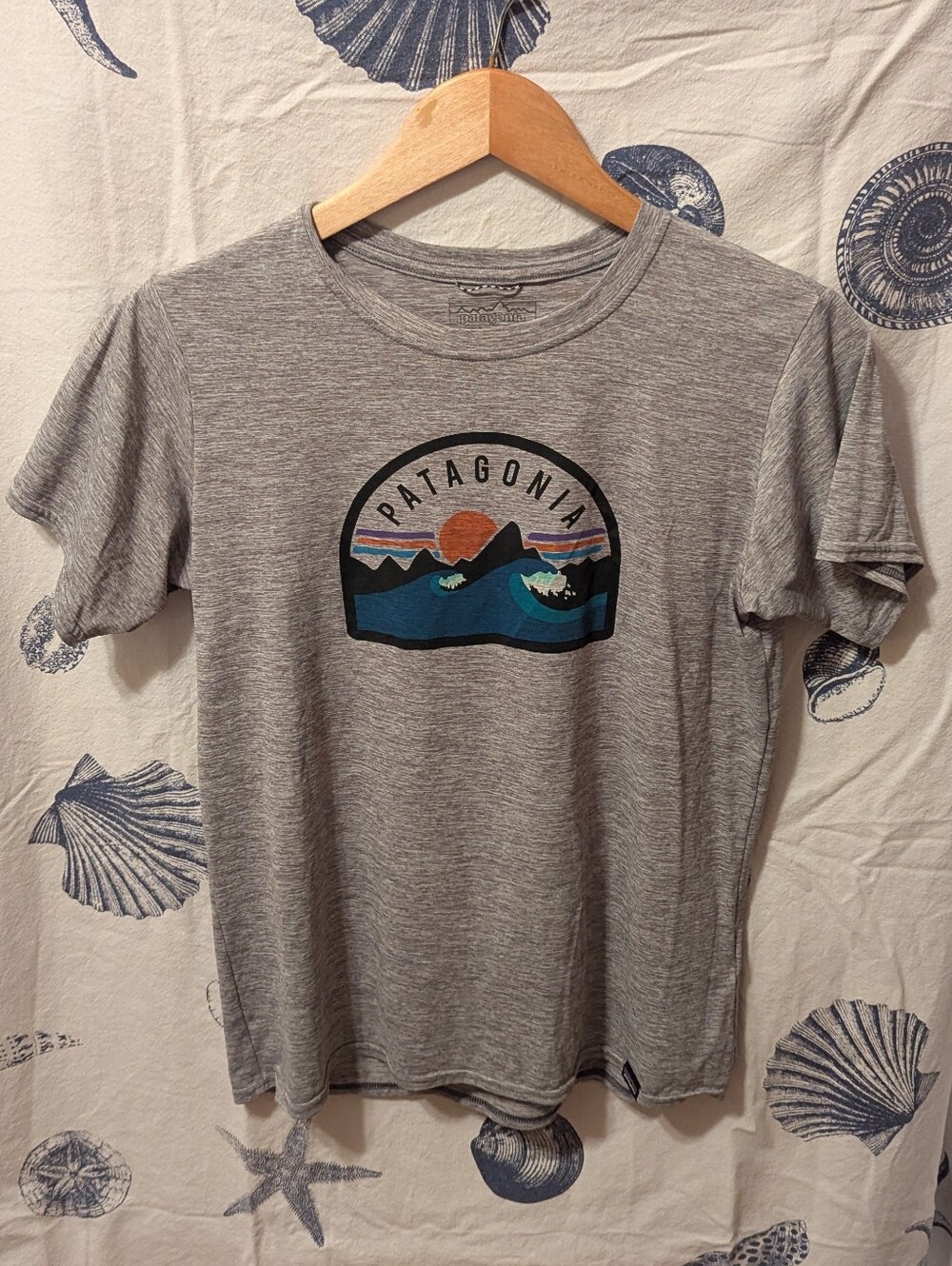 Patagonia Cool Daily Tee Short Sleeve Women's Small Heathered Grey